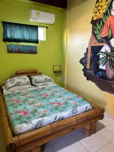 Postel nebo postele na pokoji v ubytování Hostal Bambumar