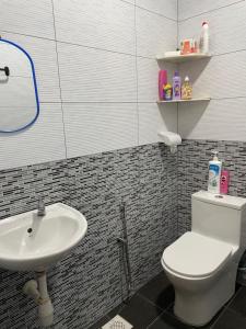 Koupelna v ubytování KB Guesthouse