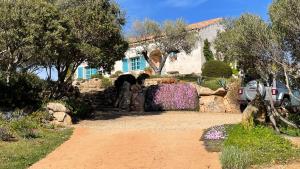 Κήπος έξω από το Großes Ferienhaus mit Pool Rundumblick für 1-2 Familien