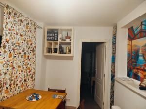 Zdjęcie z galerii obiektu Apartamentos Málaga Centro Hernán Ruiz de 4 a 8 Personas w Maladze