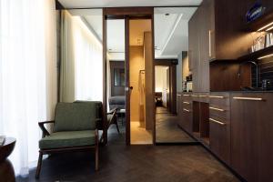 Η κουζίνα ή μικρή κουζίνα στο Ramban Hotel Jerusalem