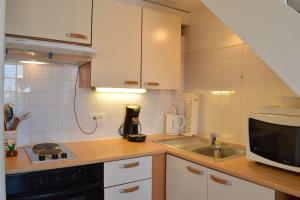 Gallery image of SP540-006 Mais 2 pièces mezza 6 couchages SAINT PIERRE LA MER in Saint Pierre La Mer