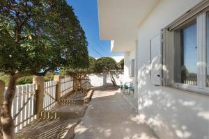 Gallery image of Villetta White by BarbarHouse in Capilungo