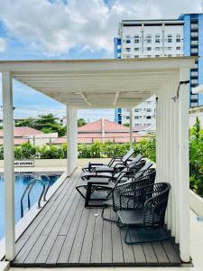 Bazén v ubytování Northwoods Place 2 Beds nebo v jeho okolí + 17 fotografií