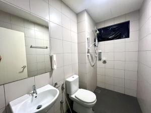 Koupelna v ubytování Entire Unit & 2BR Near Legoland
