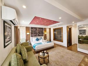 The Walnut Creek Pahalgam客房内的一张或多张床位