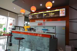 Ο χώρος του lounge ή του μπαρ στο Cupid Hotel