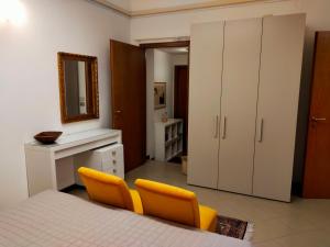 Φωτογραφία από το άλμπουμ του Ca' Spadoni, centro storico, piano terra, ingresso indipendente, teatro, parcheggio, στην Ίμολα