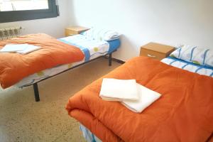 Posteľ alebo postele v izbe v ubytovaní Comfortable house near Esparreguera with city view