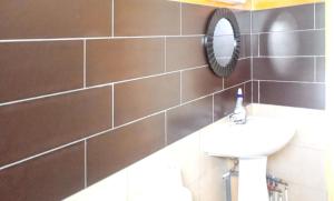 Koupelna v ubytování Appartement confortable à Capesterre, 40 m², jardin agréable + 5 fotografií