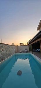Bazén v ubytování B&b A Due Passi Dal Sole nebo v jeho okolí