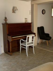 תמונה מהגלריה של Gite de Groupe Aux Instants Partagés בFontenay-sur-Vègre