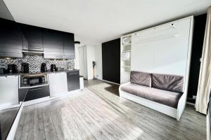 Η κουζίνα ή μικρή κουζίνα στο Studio Confort - Vue sur Mer - Balcon