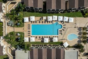 Bazén v ubytování Galilion Hotel nebo v jeho okolí
