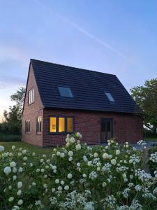 Zahrada ubytování Nordsee im Blick - Kamin & Privat-Garten - Design-Haus Heverstrom