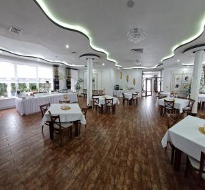 Restauracja lub miejsce do jedzenia w obiekcie Cynamon
