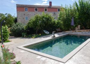 Galería fotográfica de 1 Eti And Mia House en Muntić 10 fotos más