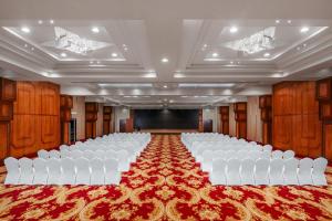 Zona business o sala conferenze di InterContinental Taif by IHG