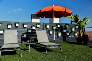 Afbeelding uit fotogalerij van Apartaments Maritim in Castelldefels +23 foto's