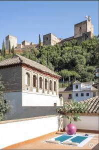 Galería fotográfica de Casa de lujo frente a la Alhambra en Granada