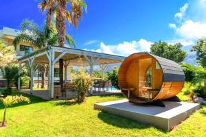 Φωτογραφία από το άλμπουμ του Mirsini Villa Privater Pool Jacuzzi στη Γεωργιούπολη