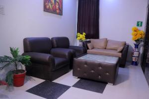 Hotel Panache 500 Mtrs From Shri Krishna Janma bhumi Teample的休息区