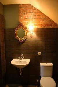 Phòng tắm tại Akmenių Dvaras