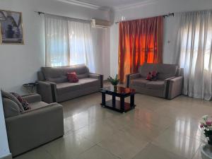 Χώρος καθιστικού στο Miraph Apartment