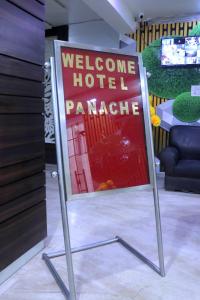 马图拉Hotel Panache 500 Mtrs From Shri Krishna Janma bhumi Teample的相册照片