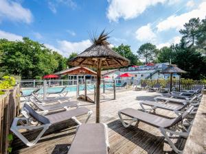 Πισίνα στο ή κοντά στο Domaine Résidentiel de Plein Air La Canadienne