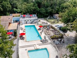 Πισίνα στο ή κοντά στο Domaine Résidentiel de Plein Air La Canadienne +26 φωτογραφίες