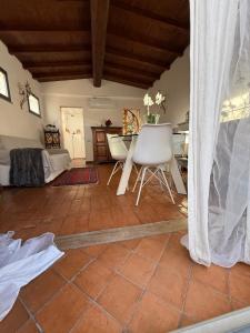 Et opholdsområde på Attico Le Castelline