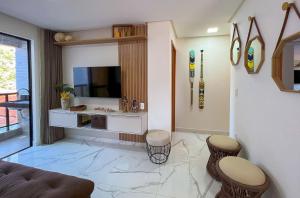 TV a/nebo společenská místnost v ubytování Apto Bessa Novinho 200m Praia 2 Quartos 5 Pessoas