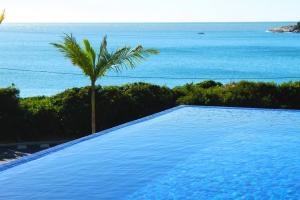 Bazén v ubytování Reserva Praia Hotel nebo v jeho okolí
