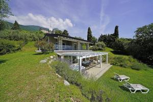 Gallery image of Villa Ca' Bianca in Maderno