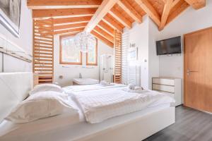 Ski Paradise SP 012 - MOUNTAIN apartment 8 pers房間的床