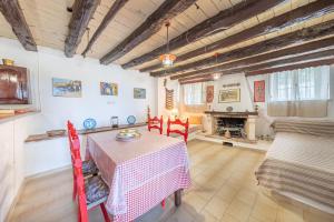 Posezení v ubytování Priest's Traditional Mansion + 23 fotografií