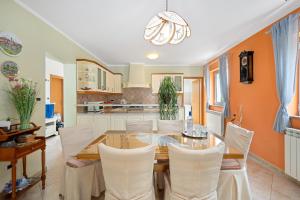 Kuchyň nebo kuchyňský kout v ubytování Haus Dodo, Oase Im Grünen