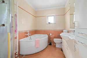 Koupelna v ubytování Haus Dodo, Oase Im Grünen + 10 fotografií