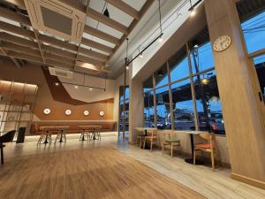 The Publyc Hotel餐厅或其他用餐的地方