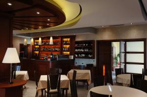 De lounge of bar bij Hotel Primavera