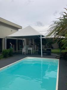 Bazén v ubytování Casa Concórdia 4 nebo v jeho okolí + 6 fotografií