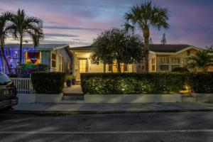 Imagen de la galería de 3BR 3BA Heated Pool Downtown, en Lake Worth 39 fotos más