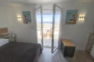 Posteľ alebo postele v izbe v ubytovaní Maison chaleureuse au cœur des Calanques de Marseille + jardin.