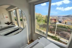 Balkón alebo terasa v ubytovaní Maison chaleureuse au cœur des Calanques de Marseille + jardin.