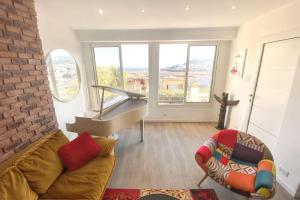 Posedenie v ubytovaní Maison chaleureuse au cœur des Calanques de Marseille + jardin.