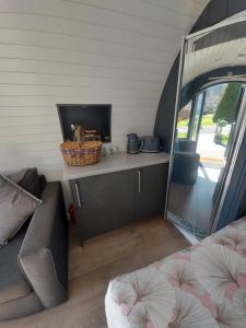 Posezení v ubytování Seren Garden Pod