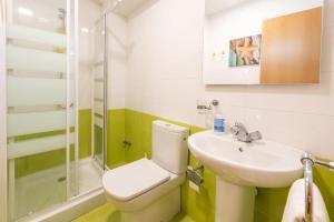 A bathroom at Apartamento Centro Santiago