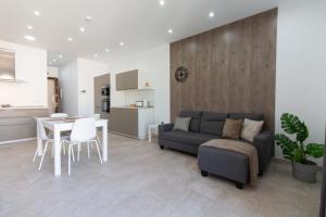 Kuchyň nebo kuchyňský kout v ubytování Sandstone Apartment 17
