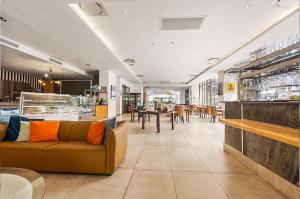Χώρος καθιστικού στο Sandton Skyline luxury space